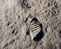 apollo_11_bootprint.jpg